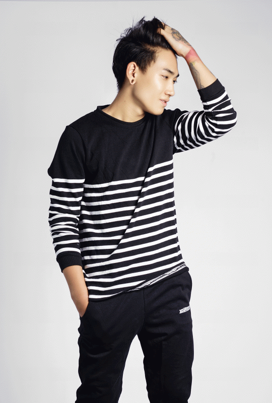 LONG SLEEVED STRIPE T-SHIRT (Black)