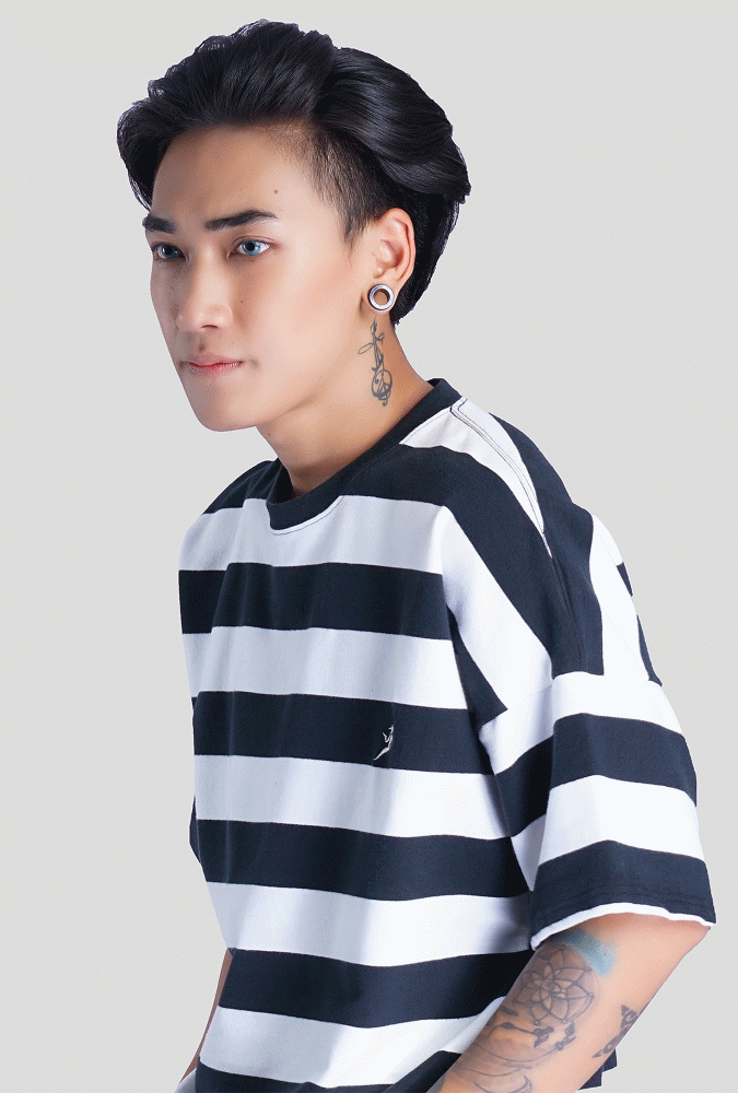 Black and White Stripe Oversize Boy T-shirt