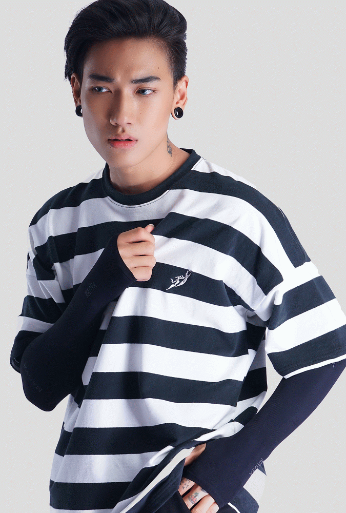 Black and White Stripe Oversize Boy T-shirt