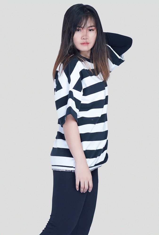 Black and White Stripe Oversize Girl T-shirt